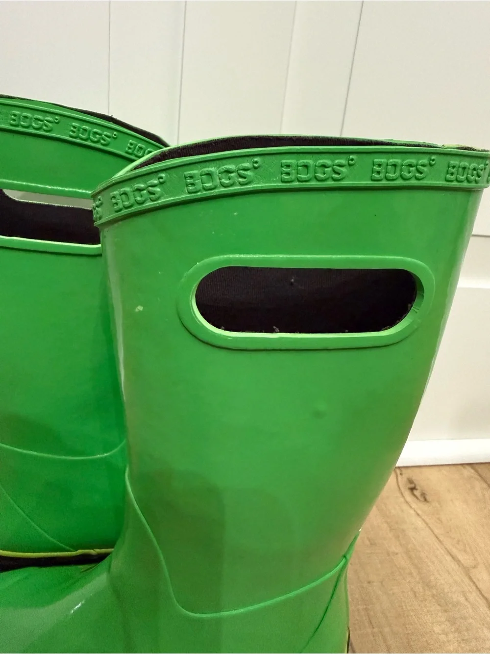 BOGS Green Waterproof Rain Boots Youth Size 4